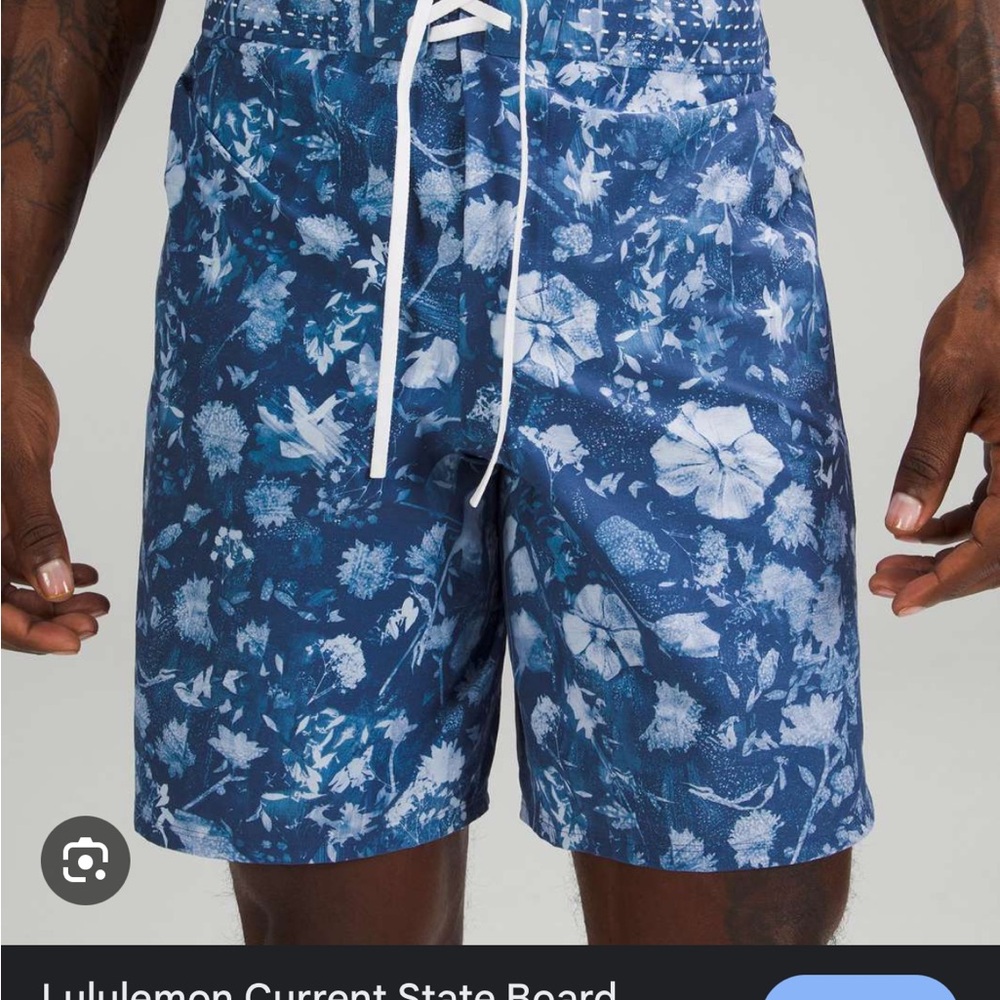 Lululemon Current State Board Short 9"
Floral Memento Blue Multi